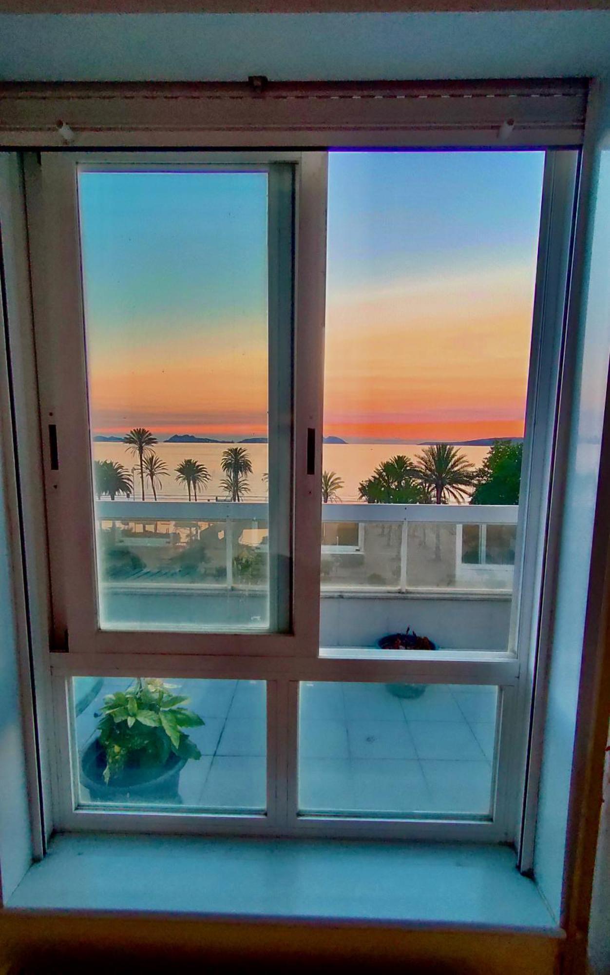 Samil Apartment, Primera Linea De Playa Con Wifi Y Garaje Vigo Zewnętrze zdjęcie